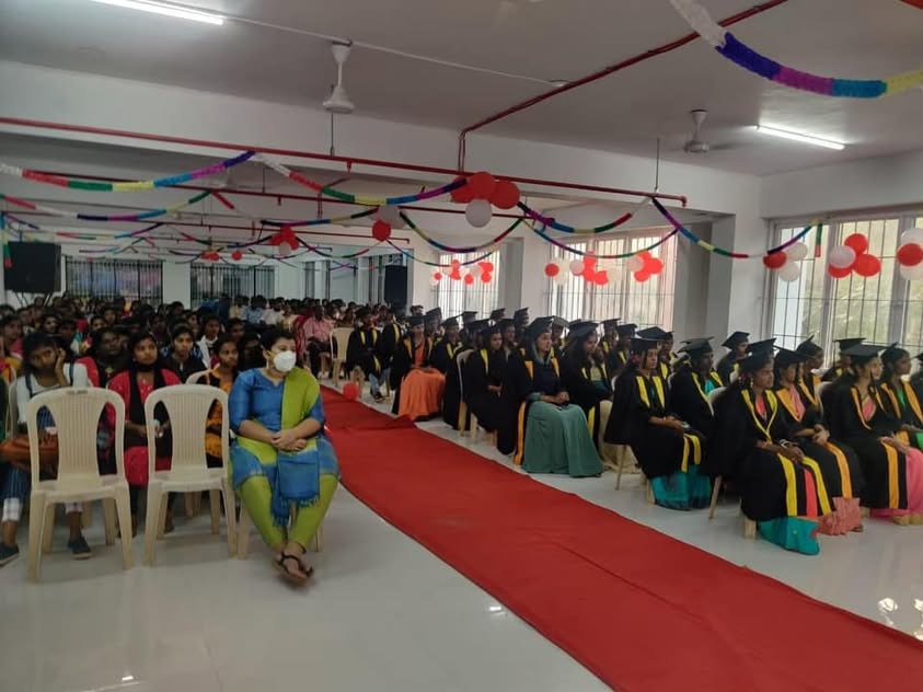 Optometry graduates at the Institute's graduation ceremony